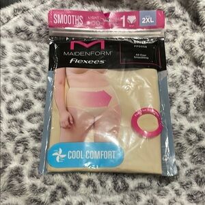 Maidenform Flexees Light Control Briefs - Cream 2XL